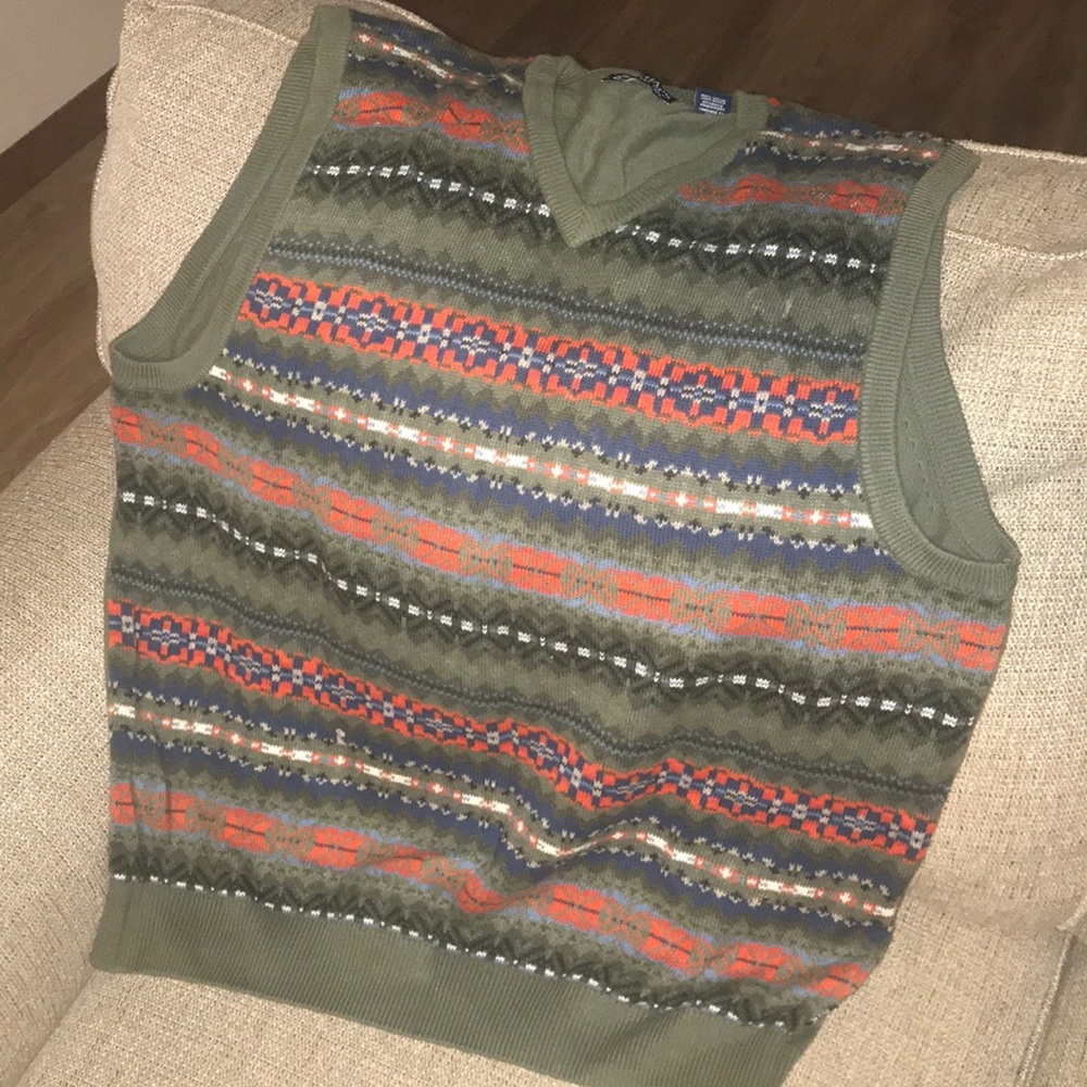 Men’s Chap’s V-Neck sweater vest